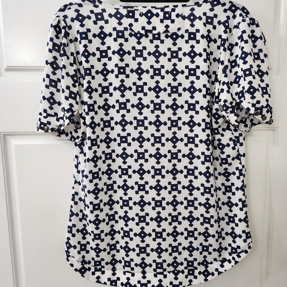! 41 Hawthorn Blue & White Stitch Fix Moni Pleated Bib Short Sleeve Top Size M ! - Picture 5 of 5